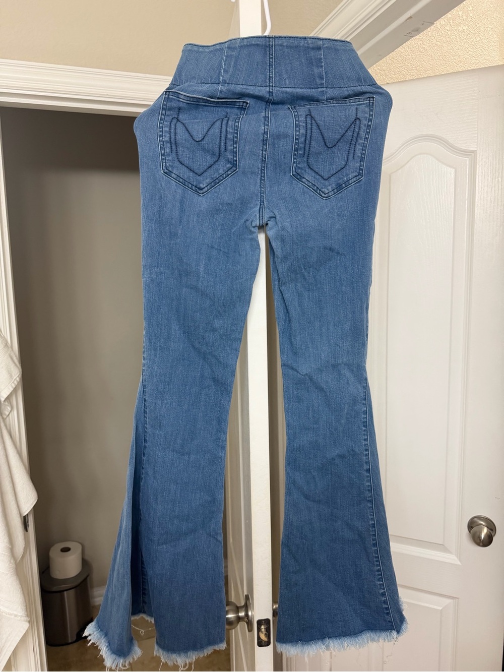 Show me your mumu berkley bells in blue - Picture 3 of 4